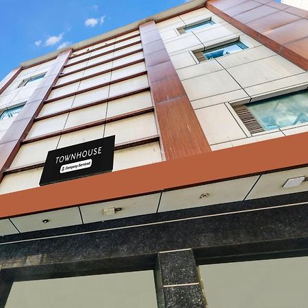 Super Townhouse Arakashan Road Paharganj Formerly Mohan International New Delhi Eksteriør billede