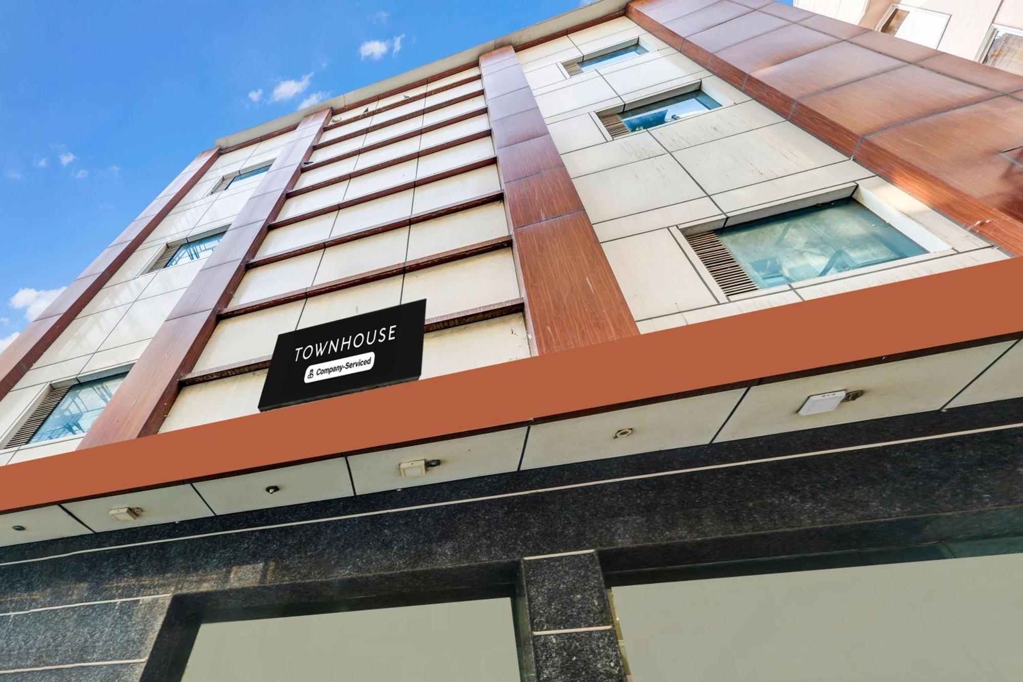 Super Townhouse Arakashan Road Paharganj Formerly Mohan International New Delhi Eksteriør billede