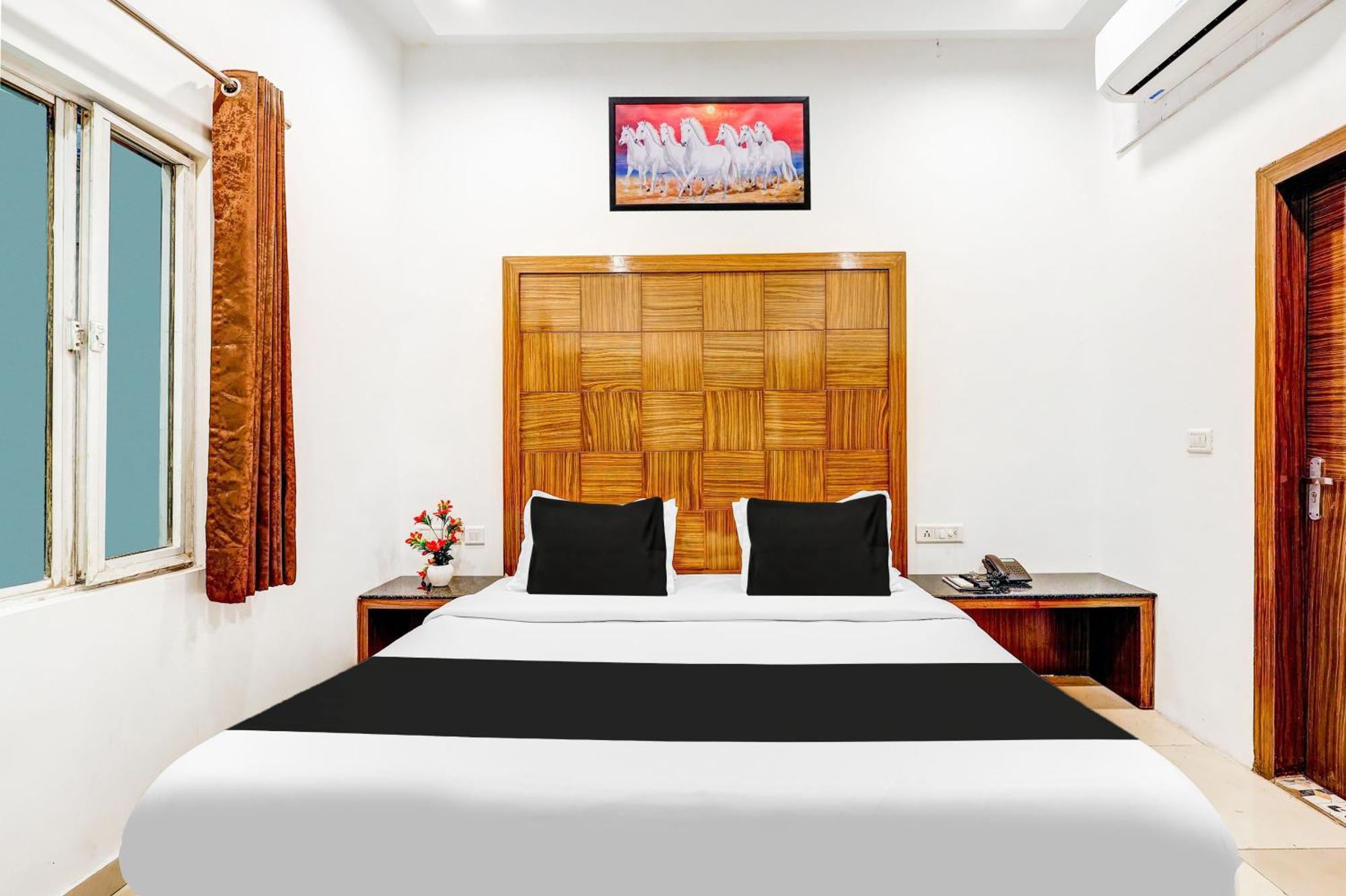 Super Townhouse Arakashan Road Paharganj Formerly Mohan International New Delhi Eksteriør billede
